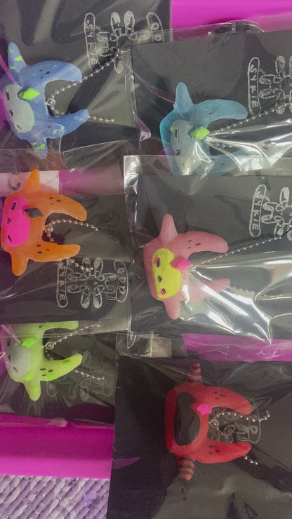 Neuma creature pocket friends& wearable art